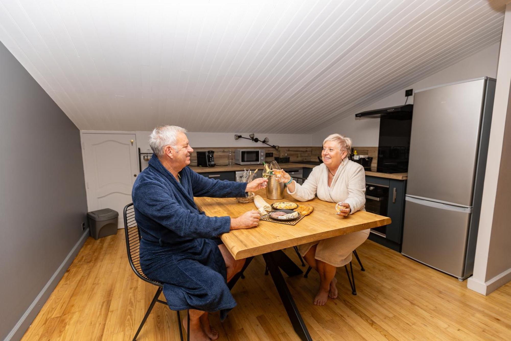 "Les Hauts Du Marquet" - Meuble De Tourisme 5 Etoiles - Gite De Groupe 15 Personnes En Cevennes - Piscine A Debordement - Balneo - Sauna - Nature Saint Jean du Pin Экстерьер фото